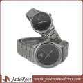 China-Hersteller-Versorgungs-Quarz-Armbanduhr-Mann-Luxuslegierungs-Paar-Uhr